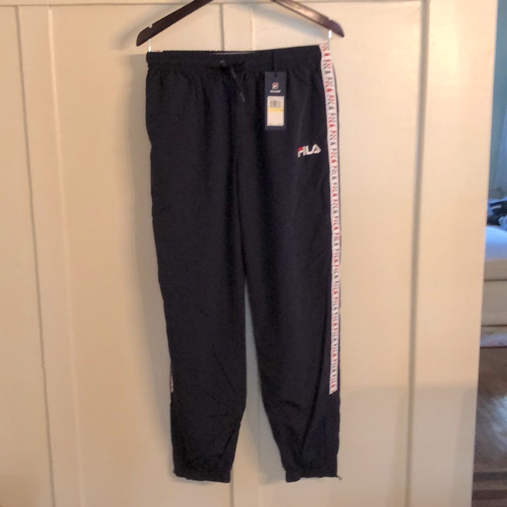 FILA Ilan Windpant size M